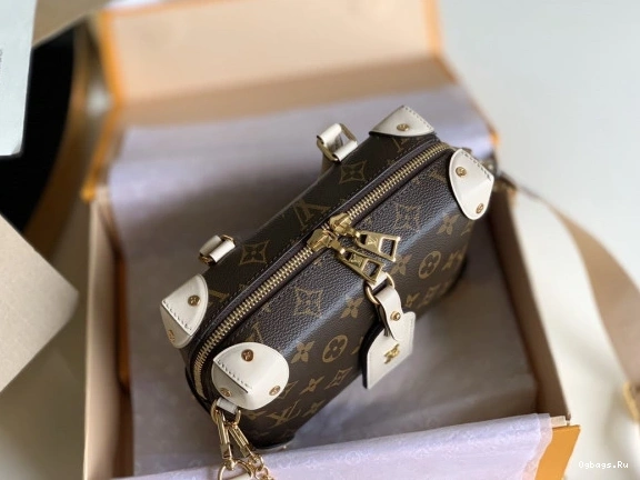 PETITE MALLE LOUIS SOUPLE VUITTON 0428